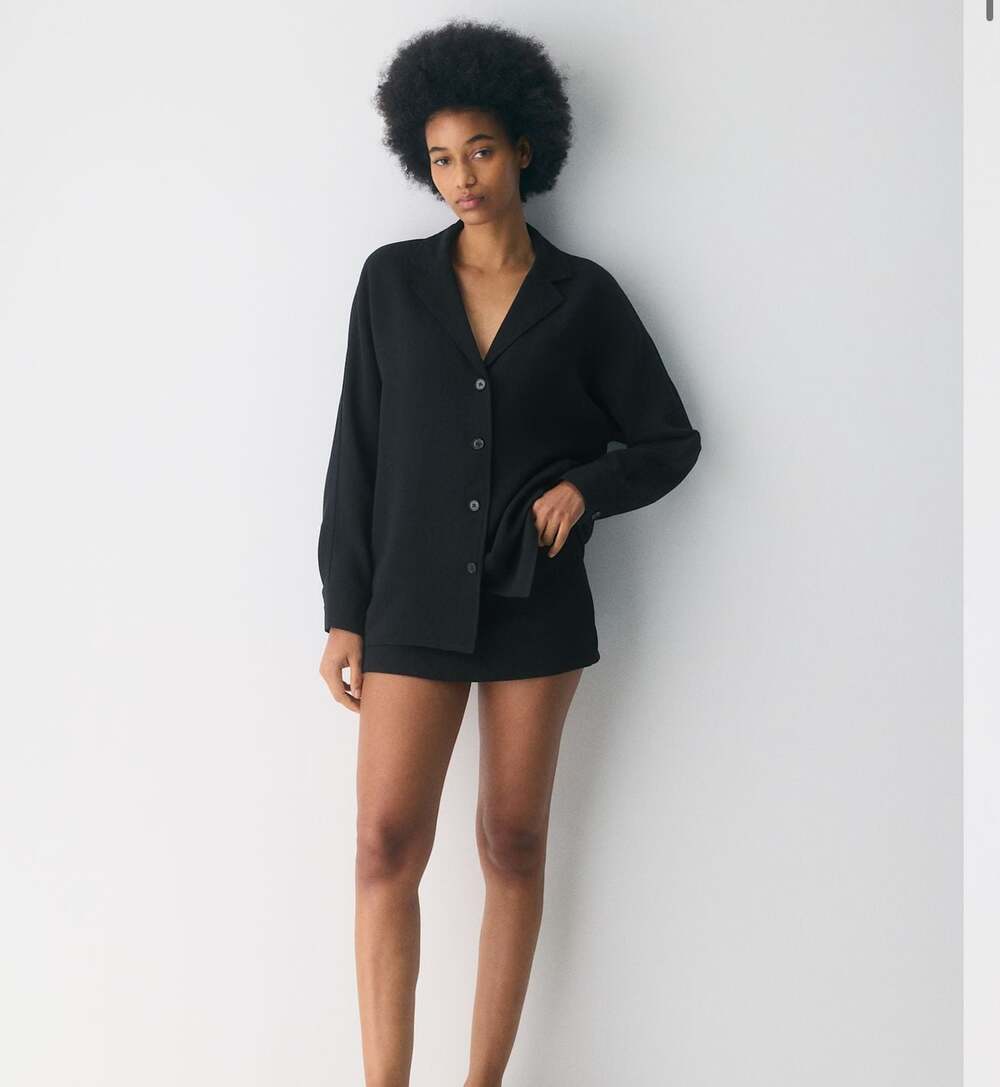 Wilfred Aritzia Freeform  Tencel Button-Up Shirt in Black large